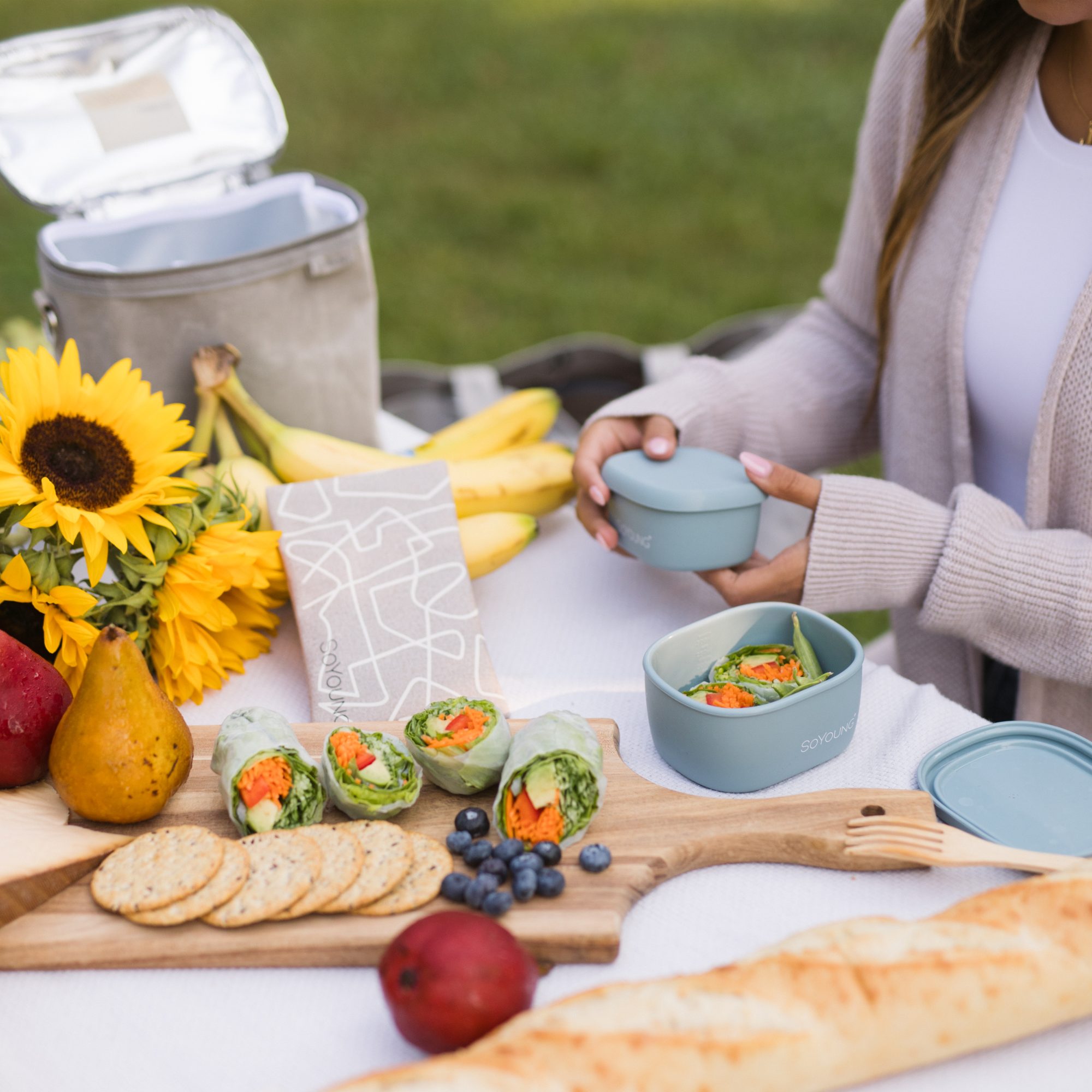 Stone Grey Petite Lunch Poche